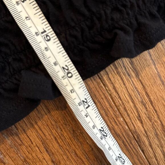 Old Navy black smocked ruffle sleeve top size M - Picture 8 of 9